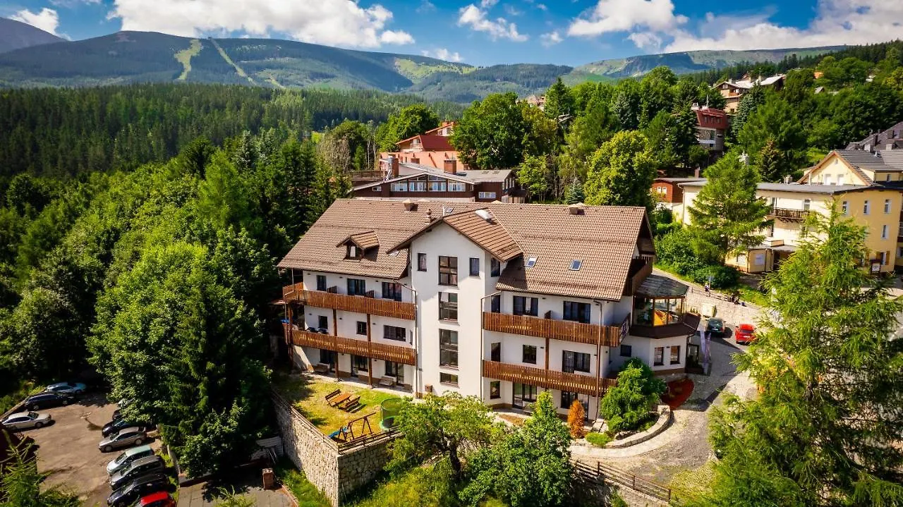 Bed & Breakfast Karpacki & Spa - Blisko Wyciagu, Restauracja, Sala Zabaw, Bar 24H (Adults Only) Karpacz Polsko